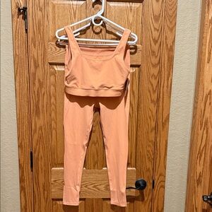 Peach Women's Leggings Set